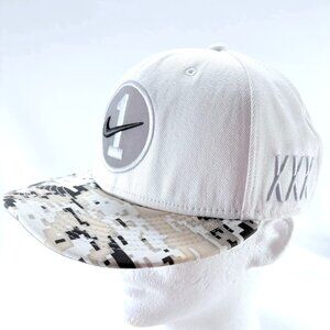 Nike Golf Digital Camo Print Bill Embroidered Hat Fitted Size 7 3/8